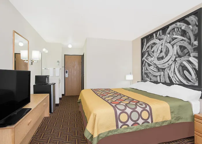 Best Hotels in Bloomfield for an Unforgettable Stay